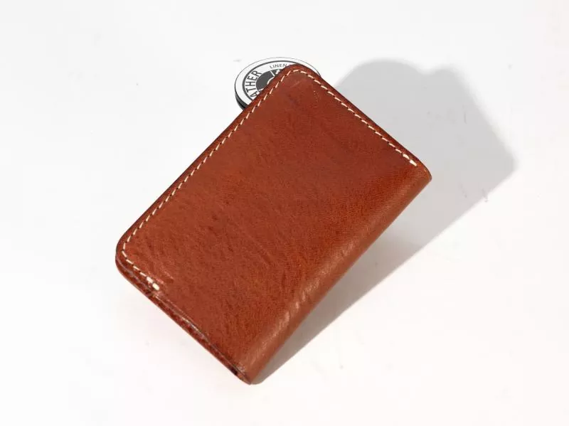 Retro Trend Returns Dompet cendhak kulit asli sing dijahit tangan, favorit kutha anyar, nggabungake kualitas lan kepraktisan